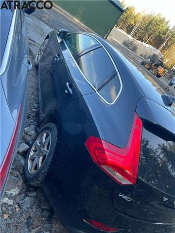 Volvo V40 2012-2019 , Motorkode: D4162T, Girkassekode: Manuell