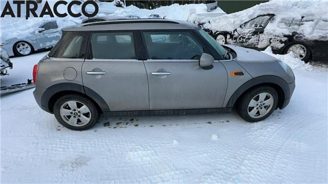 Mini One/Cooper 2014-->> (F54-57) (F54-57), Motorkode: B38-A12A, Girkassekode: Manuell