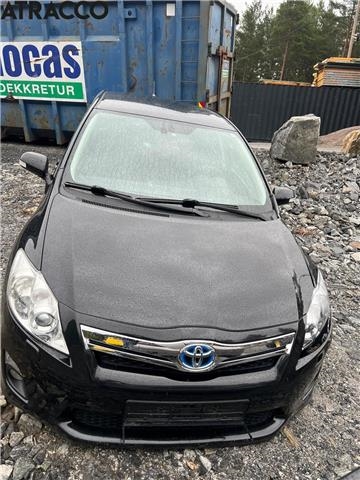 Toyota Auris 2010-2012 (Type I, Fase 2) , Motorkode: 2ZR-FXE, Girkassekode: AUTOMAT