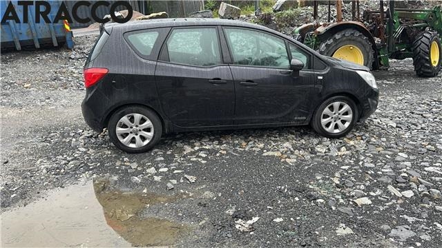 Opel Meriva B 2010-2017 , Motorkode: A13DTE, Girkassekode: Manuell