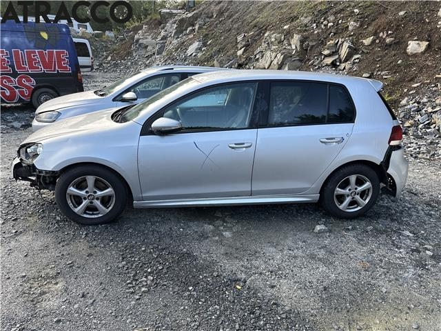 VW Golf VI 2008-2012 , Motorkode: CAYC, Girkassekode: Manuell