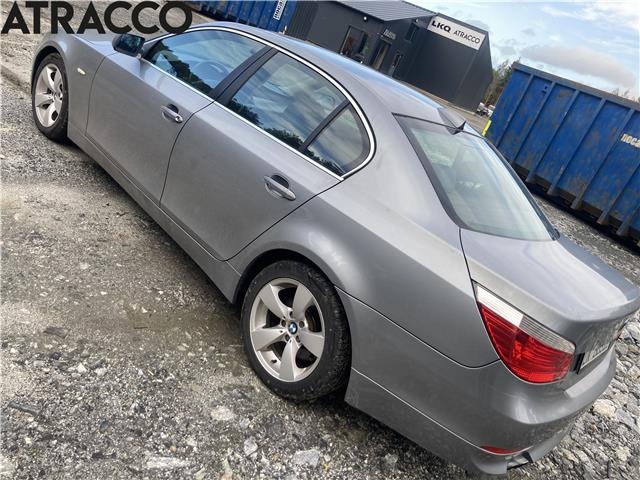 BMW 5-Serie 2003-2010 (E60/E61) (E60/E61), Motorkode: M54-B22, Girkassekode: Automat