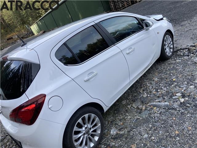Opel Corsa E 2015-2019 , Motorkode: B10XFL, Girkassekode: Manuell