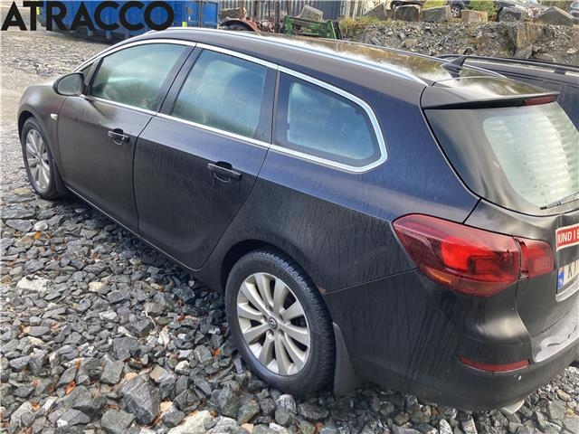 Opel Astra J 2010-2015 , Motorkode: A20DTH, Girkassekode: Manuell