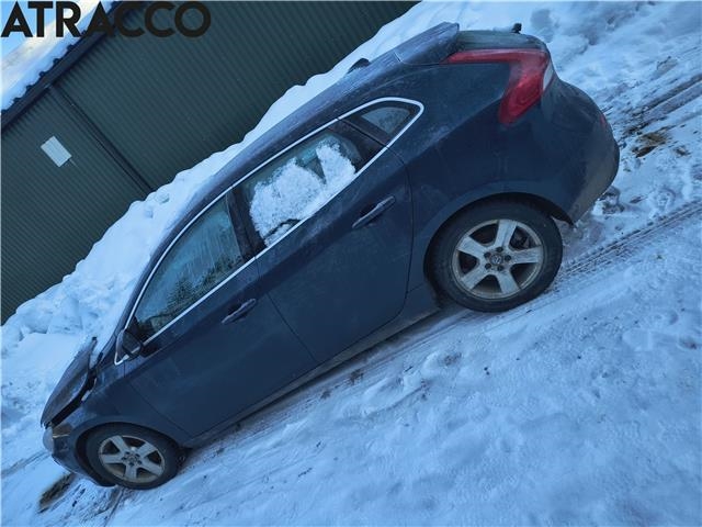 Volvo V40 2012-2019 , Motorkode: , Girkassekode: 