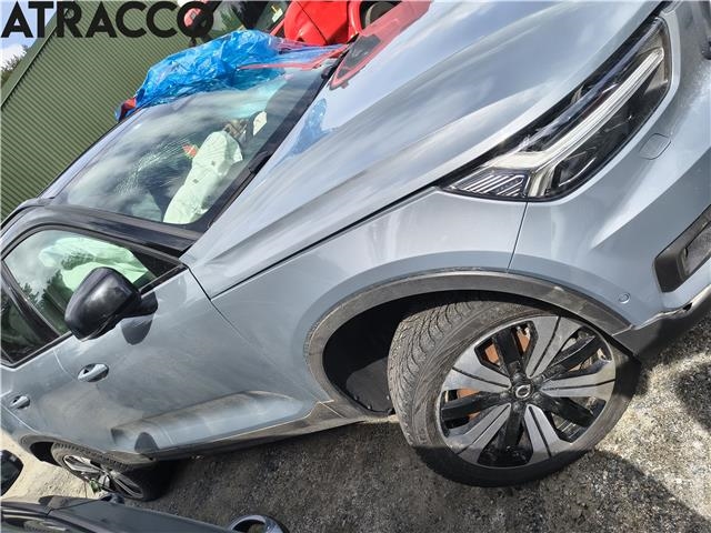 Volvo XC40 2018-2024 , Motorkode: E400V6, Girkassekode: Automat