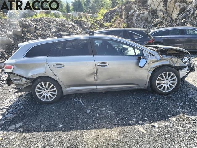 Toyota Avensis 2009-2015 (Type III, Fase 1) , Motorkode: 2AD-FHV, Girkassekode: Automat