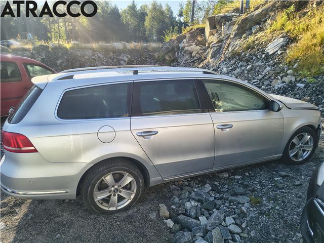 VW Passat 2011-2015 (B7) (B7), Motorkode: CFFB, Girkassekode: Automat