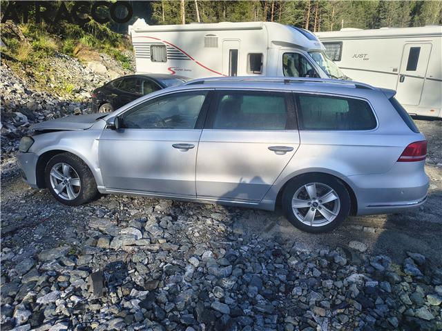 VW Passat 2011-2015 (B7) (B7), Motorkode: CFFB, Girkassekode: Automat