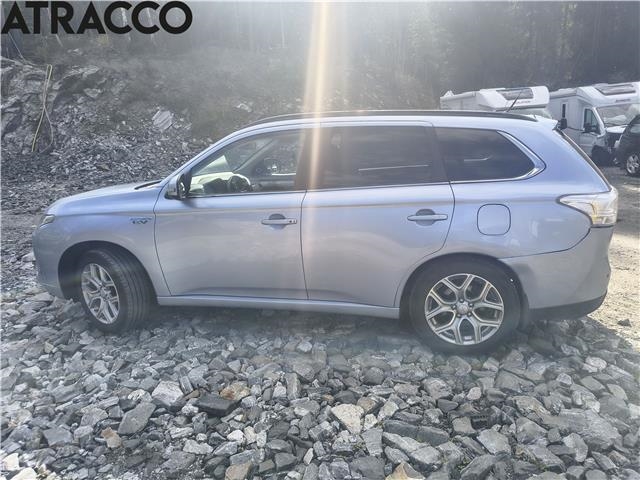 Mitsubishi Outlander 2012-2015 (Type III, Fase 1) , Motorkode: 4B11, Girkassekode: Automat