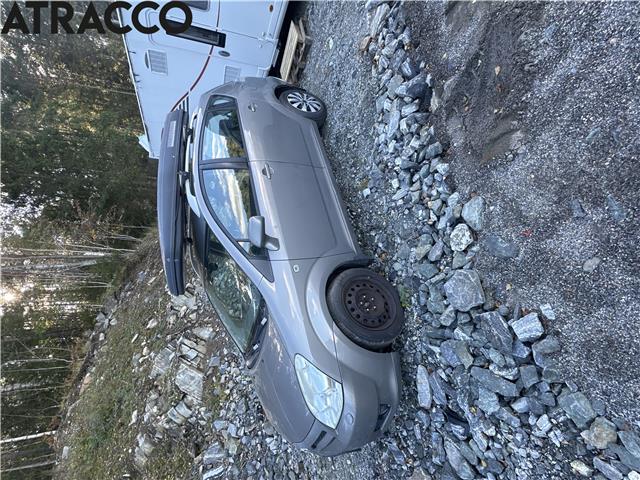 Toyota Verso 2004-2009 (Type II) , Motorkode: 1ZZ-FE, Girkassekode: Manuell