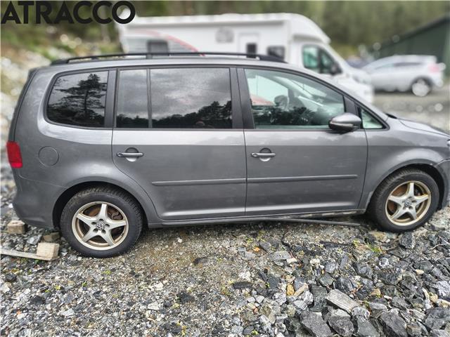 VW Touran 2010-2015 (Type I, Fase 3) , Motorkode: CAYC, Girkassekode: Manuell