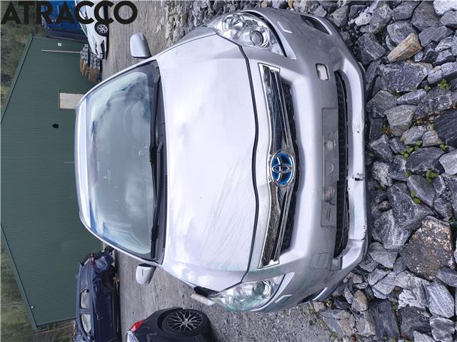 Toyota Auris 2010-2012 (Type I, Fase 2) , Motorkode: 2ZR-FXE, Girkassekode: Automat