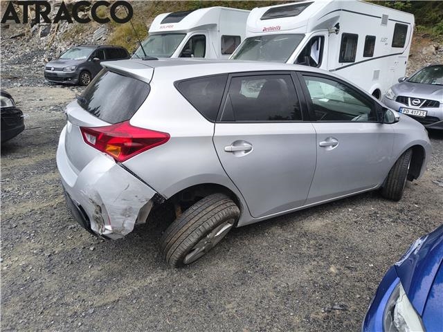 Toyota Auris 2013-2015 (Type II, Fase 1) , Motorkode: 1ND-TV, Girkassekode: Manuell