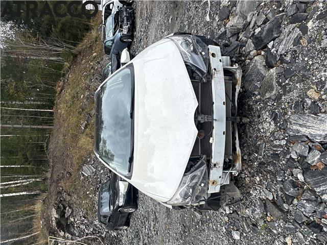 Toyota Auris 2013-2015 (Type II, Fase 1) , Motorkode: 2ZR-FXE, Girkassekode: Automat