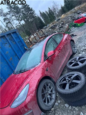 Tesla Model 3 2018-2023 (Fase 1) , Motorkode: 3D3, Girkassekode: Automat