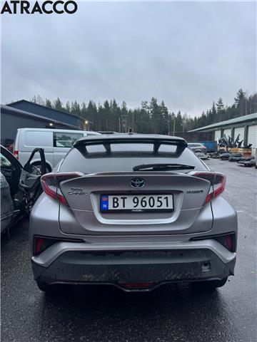 Toyota C-HR 2016-->> , Motorkode: 2ZR-FXE, Girkassekode: Automat