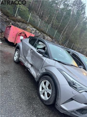 Toyota C-HR 2016-->> , Motorkode: 2ZR-FXE, Girkassekode: Automat