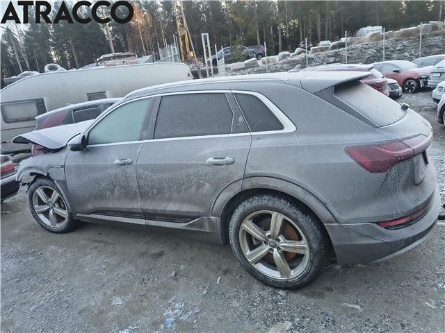 Audi e-tron 2018-->> , Motorkode: BM1J, Girkassekode: Automat