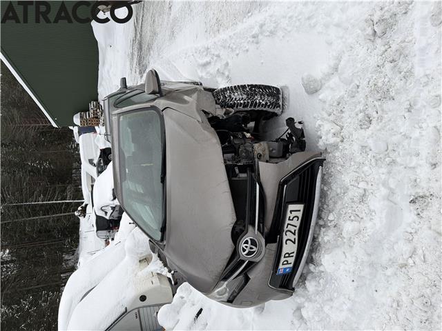 Toyota Auris 2013-2015 (Type II, Fase 1) , Motorkode: 1ZR-FAE, Girkassekode: Manuell