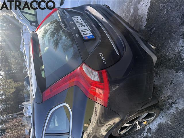 Volvo V60/V60 CC 2013-2018 (Type I, Fase 2) , Motorkode: D5244T17, Girkassekode: Automat