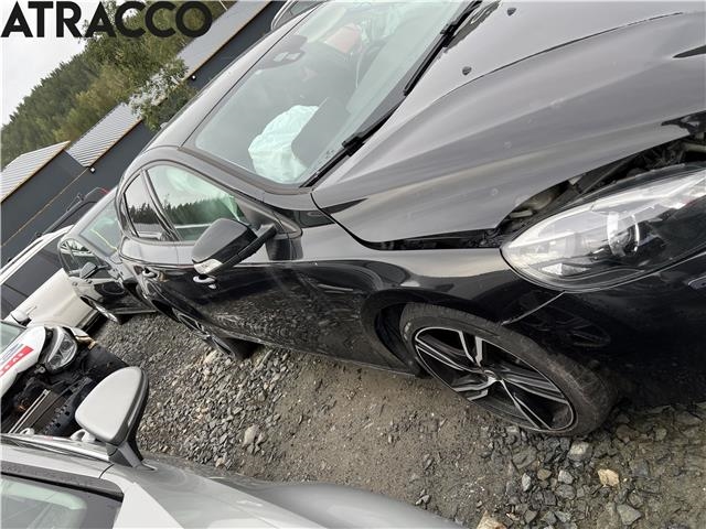 Volvo V40 2012-2019 , Motorkode: D4204T8, Girkassekode: Manuell