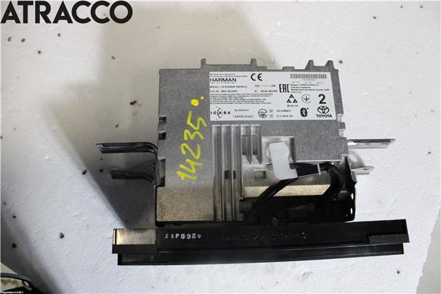 Bilstereo til Toyota Auris 2015-2019 (Type II, Fase 2)  (8614002400|)