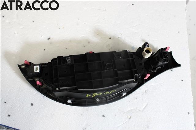 Varmeapparat betjening til Toyota Yaris 2014-2020 (Type III, Fase 2)  (559000D800C3|)