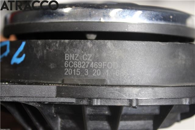 Bakluke/bakdør håndtak til VW Polo 2014-2017 (Type V, Fase 2)  (6C6827469|)