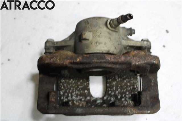 Bremsecaliper venstre foran til Mercedes C-Klasse 2011-2014 (Fase 2) (W204) (W204) (A2044212181|)