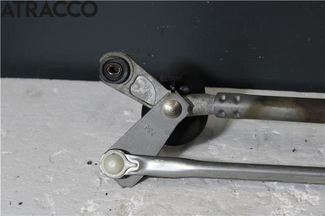 Viskermotor frontrute til Toyota Yaris 2006-2009 (Type II, Fase 1)  (851100D080|)