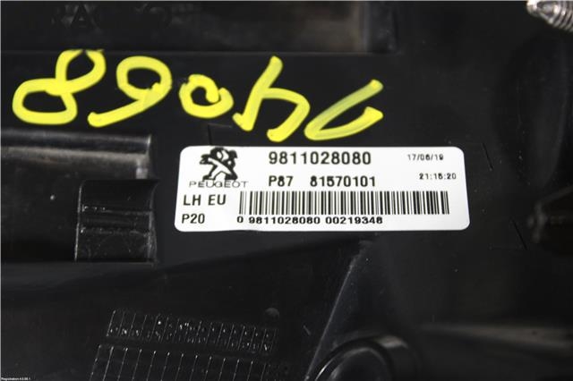 Baklykt venstre til Peugeot 5008 2017-->> (Type II)  (9811028080|)