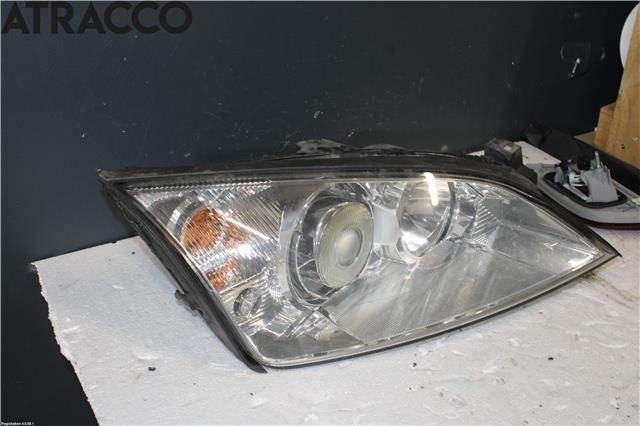 Frontlykt høyre halogen til Ford Mondeo 2001-2007 (Type III)  (1435622|)