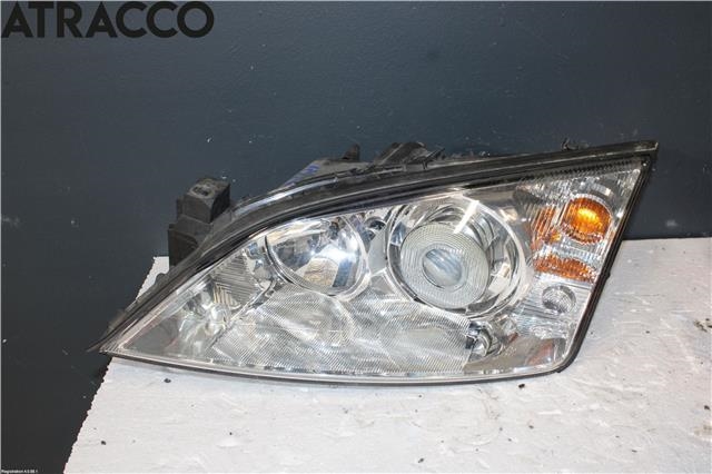 Frontlykt venstre halogen til Ford Mondeo, 2001-2007 (Type III)  (1435629)