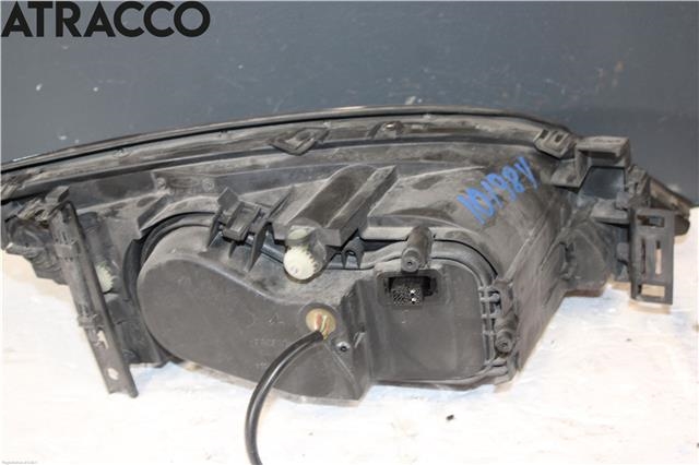 Frontlykt venstre halogen til Ford Mondeo 2001-2007 (Type III)  (1435629|)