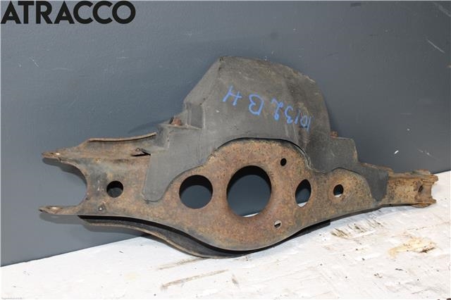 Bærebru høyre bak til Toyota RAV4 2006-2009 (Type III, Fase 1)  (4873042040|)