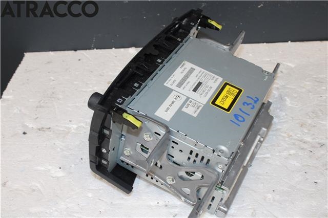 Bilstereo til Toyota RAV4 2006-2009 (Type III, Fase 1)  (8612042270|)