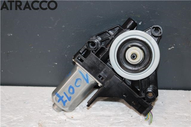 Ruteheis til Volvo V40 2012-2019  (966269103|)