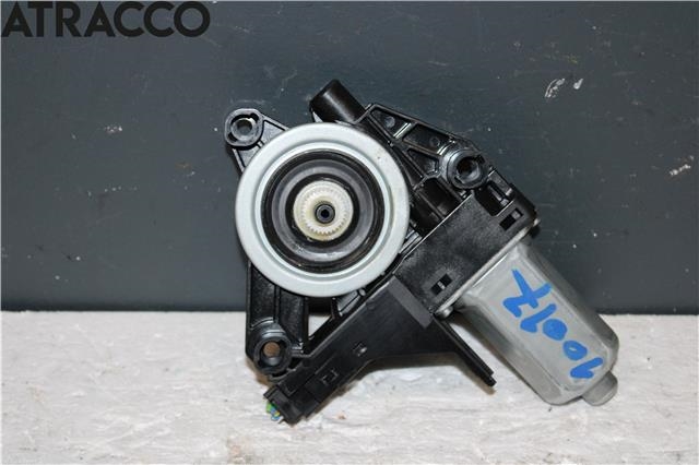 Ruteheis til Volvo V40 2012-2019  (966268103|)