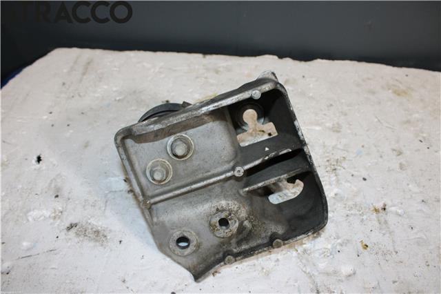 Motorfeste til Subaru Outback 2009-2014 (Type IV)  (41032AJ050|)