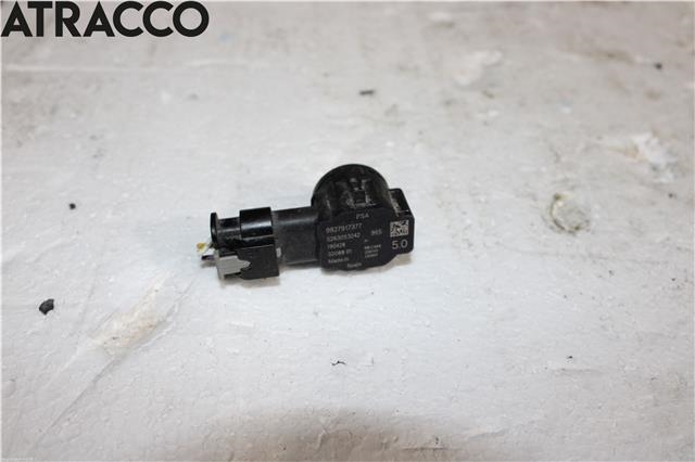 Parkeringssensor bak til Peugeot 5008 2017-->> (Type II)  (9827917380|)