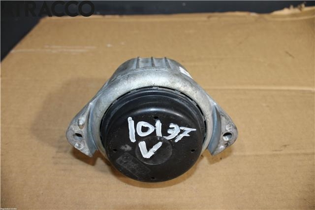 Motorfeste til BMW 3-Serie 2005-2011 (E90/E91/E92/E93) (E90/E91/E92/E93) (22116768799|)