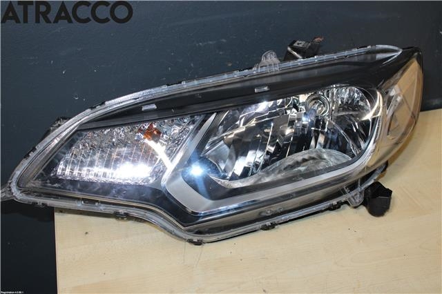 Frontlykt venstre halogen til Honda Jazz 2015-2020 (Type III)  (NO|)
