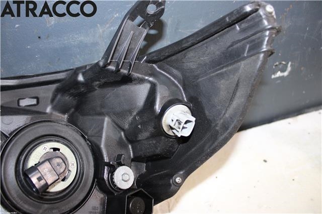 Frontlykt høyre halogen til Toyota Land Cruiser 70 1985-->>  (8113060E40|)