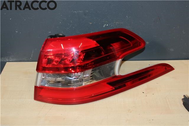 Baklykt høyre til Peugeot 308, 2013-2021 (Type II)  (9678093880)