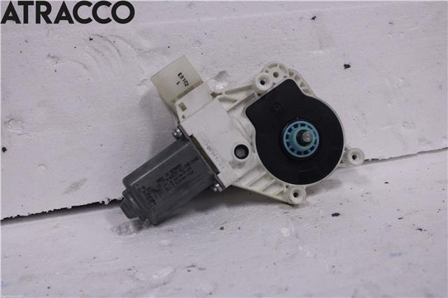 Ruteheis til BMW 5-Serie 2010-2017 (F10/F11) (F10/F11) (51337271564|)