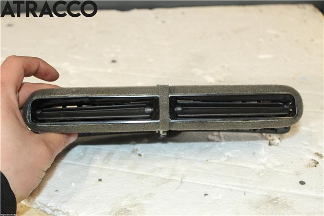 Dashbord friskluftdyse til Ford C-Max 2010-2015 (Type II, Fase 1)  (FDRAM51R01815ADW|)