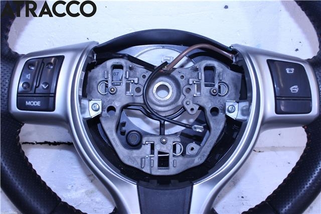 Ratt til Toyota Yaris 2012-2014 (Type III, Fase 1)  (451000D490C1|)