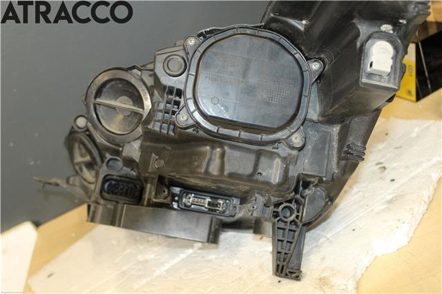 Frontlykt høyre halogen til Ford C-Max 2010-2015 (Type II, Fase 1)  (F1CB13D152AF|)