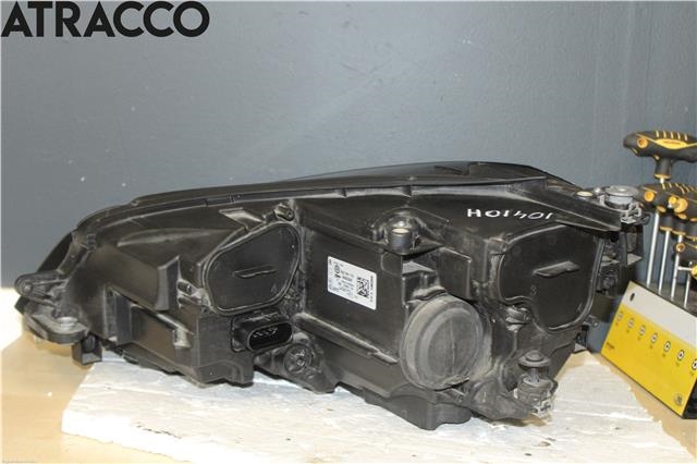 Frontlykt høyre halogen til VW Golf VII 2012-2017 (Fase 1)  (5GE941774|)